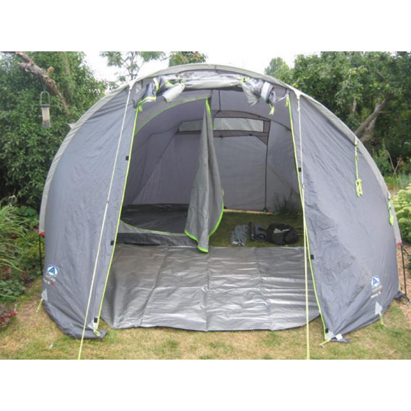 Sunncamp Odessy XL 4 man tent - (or 2 people + bikes!)