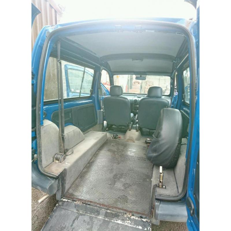 People carrier, wheelchair, ramp van 1.2