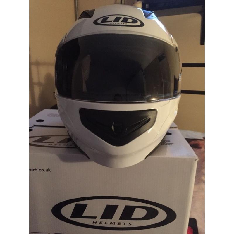Immaculate LID Motorbike Helmet / Flip Face in Gloss White