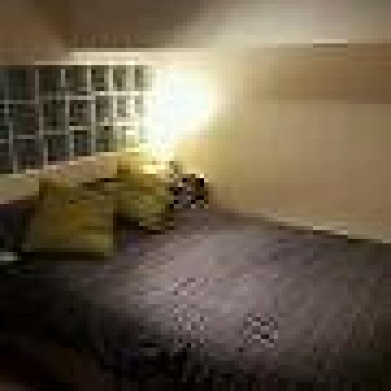 Flatshare in amazing old school 2 mins Clapham Junction