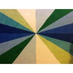 Vibrant coloured rug. - size 4'4" X 6' 5"