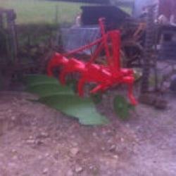 Good 3 furrow plough for sale