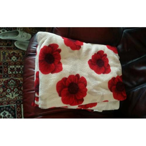 Red poppy throw fleece