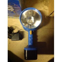 Keyline 6v torch/lamp 800000 candle power, needs new battery