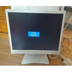 17" LCD Flatscreen Monitor