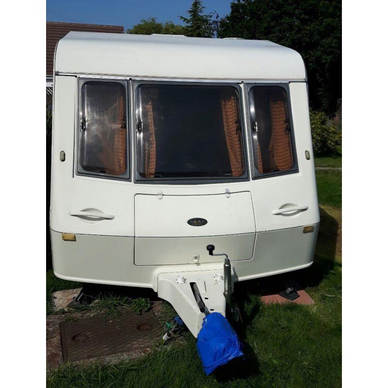 Crown Regent Caravan (1996)