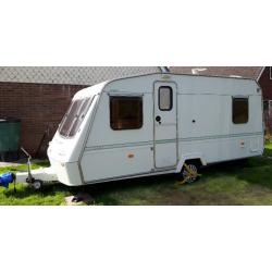 Crown Regent Caravan (1996)