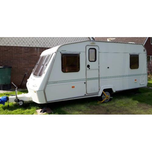 Crown Regent Caravan (1996)