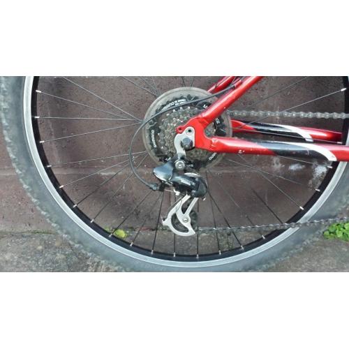 TREK 4100 Mountain Bike