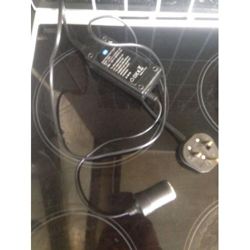 Mains to 12v adapter