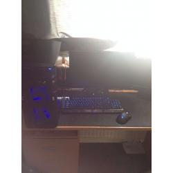 Custom Gaming PC with Razer Accessories