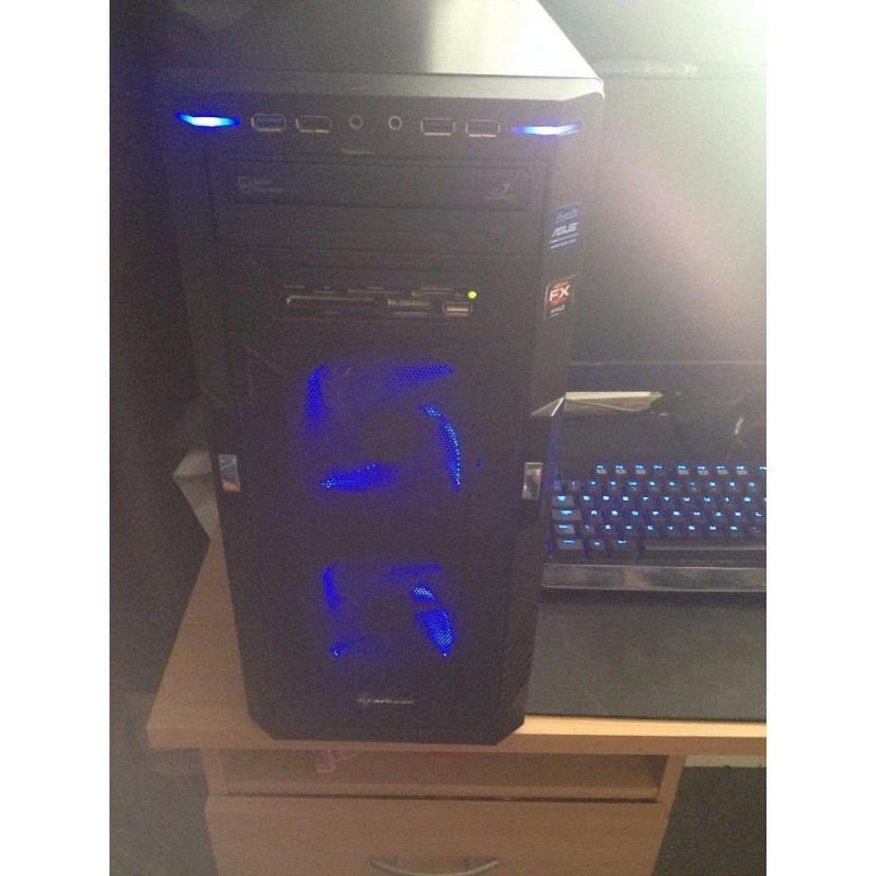 Custom Gaming PC with Razer Accessories