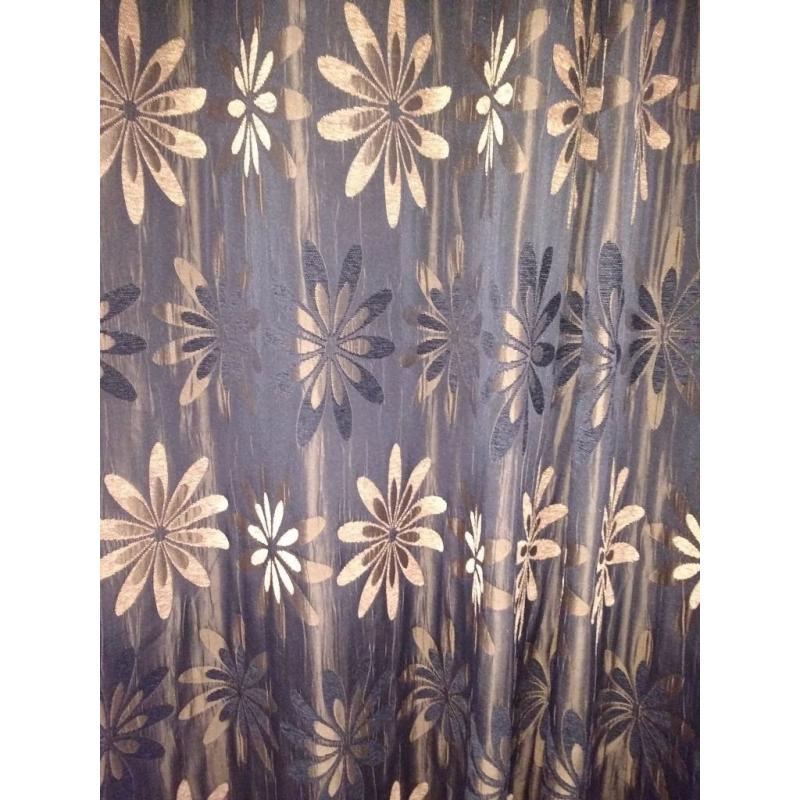 Pair of ring top curtains 220 cm length, 260 cm approx width