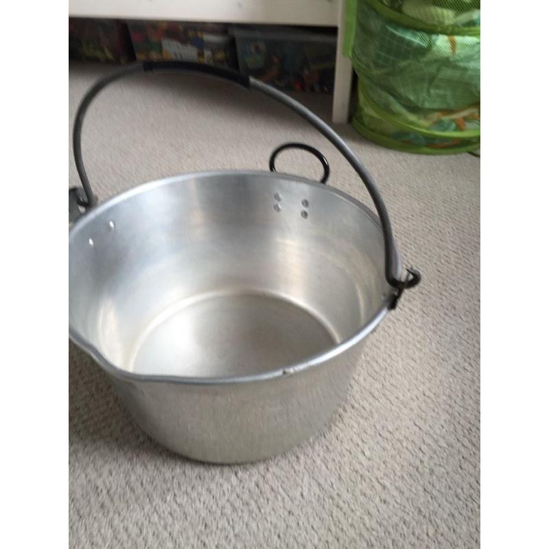 Jam Pan