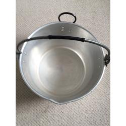 Jam Pan