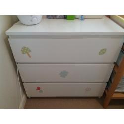 BUNDLE - Wardrobe and Dresser - *Good Condition*