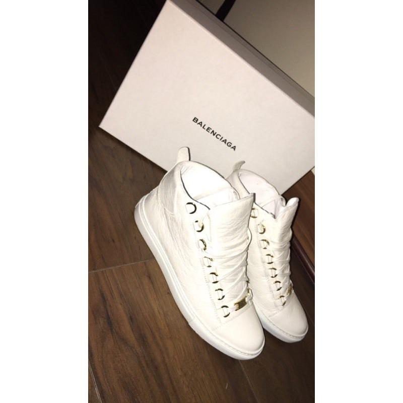 BALENCIAGAS 5.5