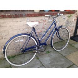 Raleigh Wayfarer Vintage Ladies Town Bike 20 Inch Frame 3 Speed Excellent Condition