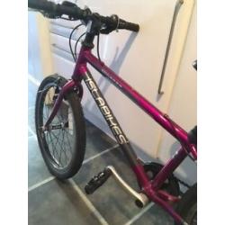 ISLA BIKE BEINN 20 – Rare purple colour, excellent condition, suit 5-9 year old