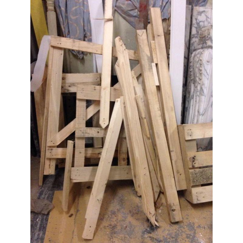 Large wooden pallets & wood - FREE