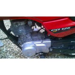 Honda cg 125cc 4 cycle sports 14k miles must be seen totally original low miles great conditon
