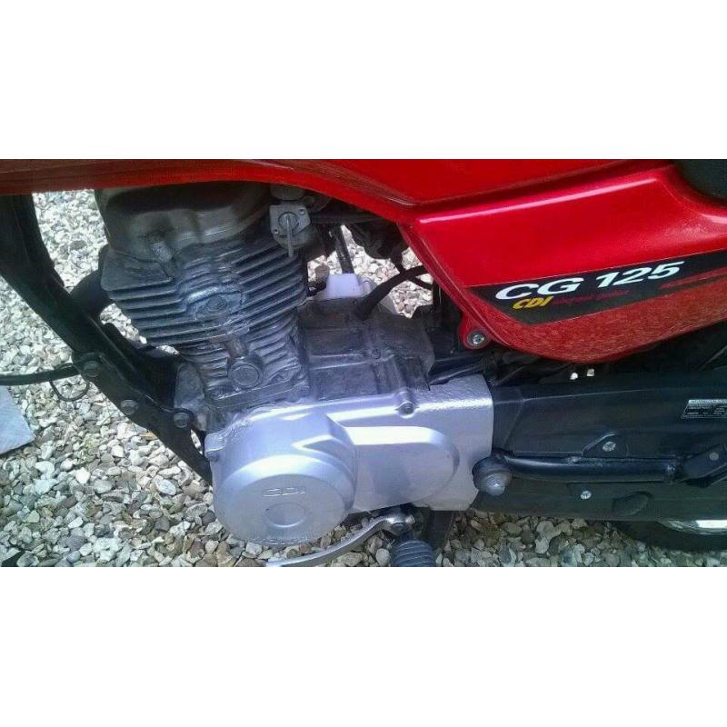 Honda cg 125cc 4 cycle sports 14k miles must be seen totally original low miles great conditon