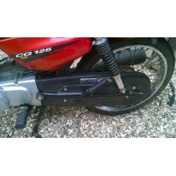 Honda cg 125cc 4 cycle sports 14k miles must be seen totally original low miles great conditon