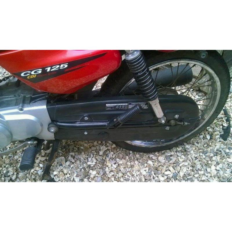 Honda cg 125cc 4 cycle sports 14k miles must be seen totally original low miles great conditon