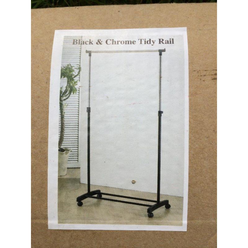 Black and chrome tidy rail