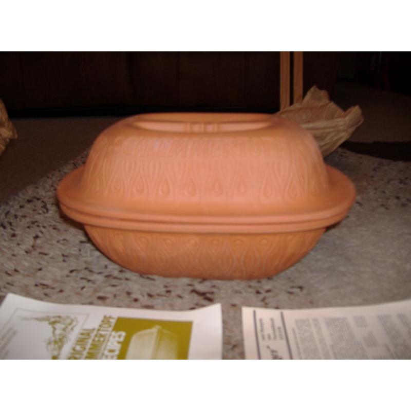BRAND NEW VINTAGE Genuine Schlemmertopf Scheurich Keramik clay pot baker chicken brick & recipes