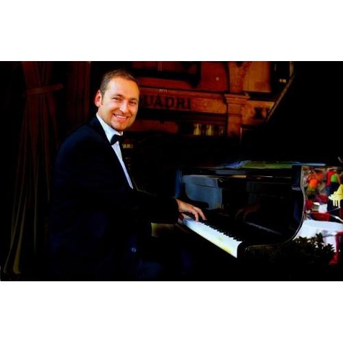 Pianist for weddings and events