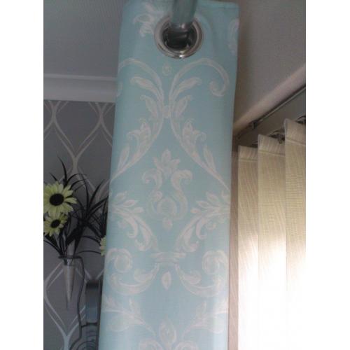 eyelet curtains