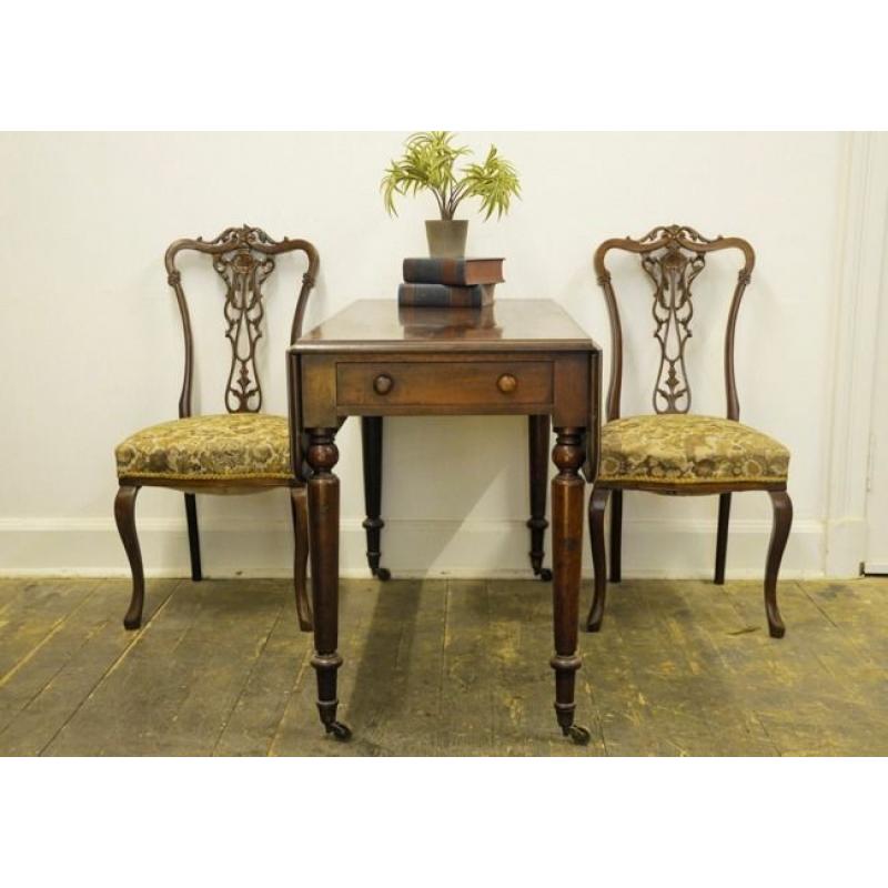 Antique Early Victorian Mahogany Pembroke Table
