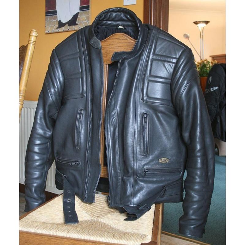 RICHA two piece leather motorcycle suit