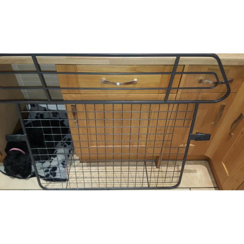 Freelander 1 OEM style dog guard