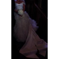Alexia wedding dress size 8 up to a 14
