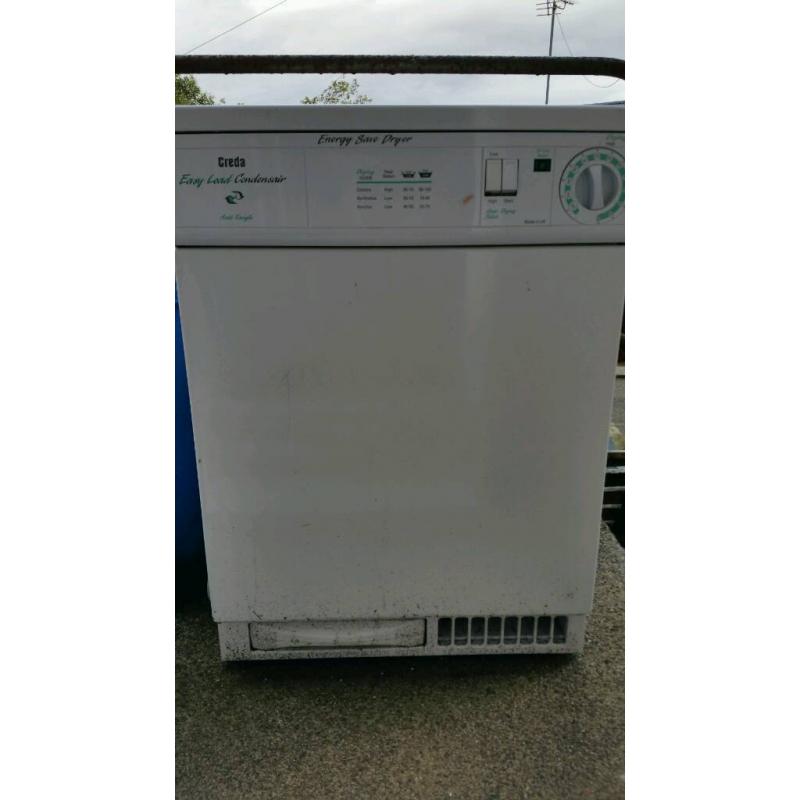 Condenser tumble dryer