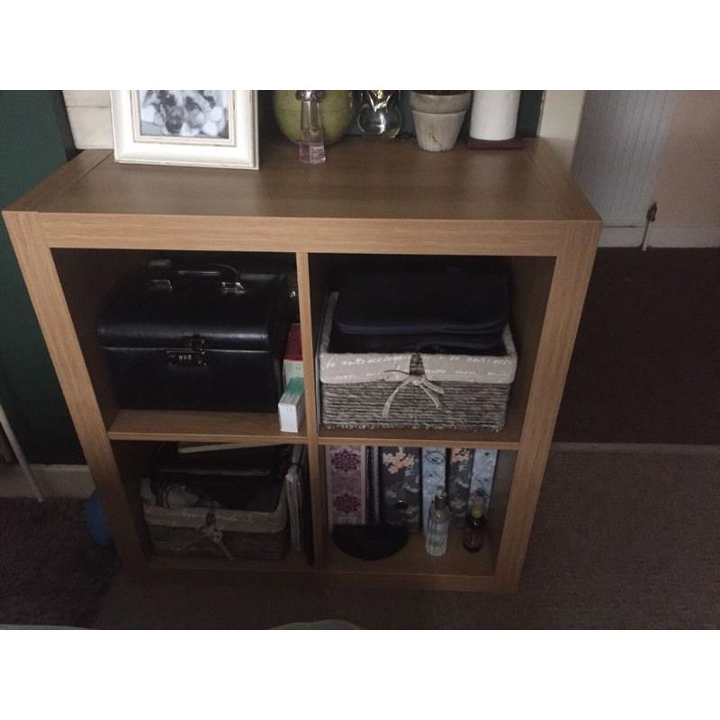 Wooden display unit