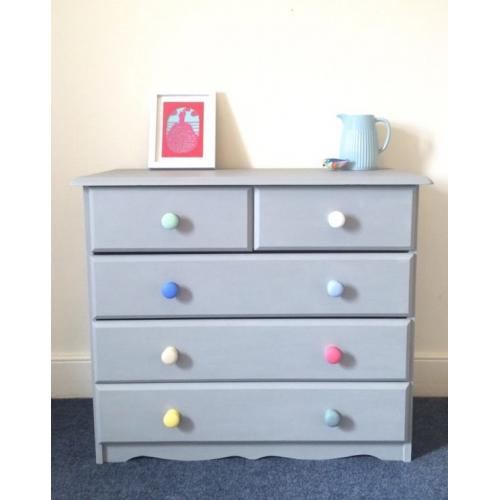 Chest of drawers