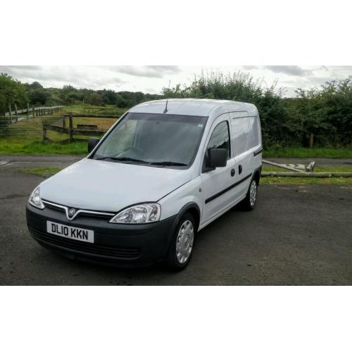 NO VAT. Vauxhall Combo 1.7 CDTI 16v, 2 Previous owners, 99,000 Miles, MOT 24/2/17,Worth Viewing.