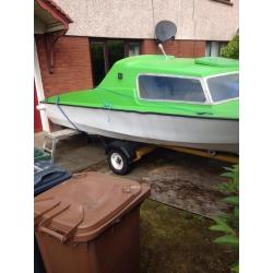 Fishing boat 2 Berth cabin -no engine