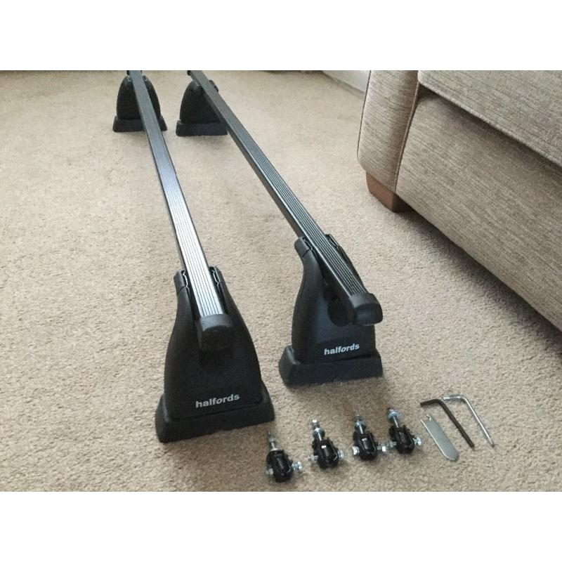 Halfords roof bars and feet