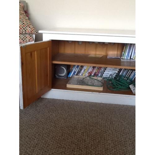 Tv unit