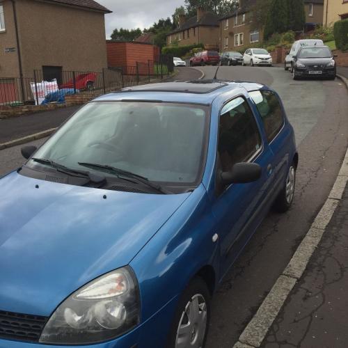 Renault Clio 1.2 16v for 400 pond