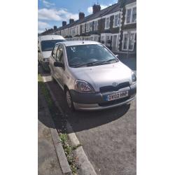 Toyota Yaris 02 for sale (quickly)