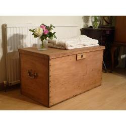 beautiful old pine blanket box / trunk / chest / coffee table
