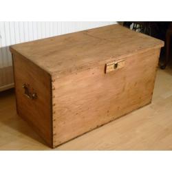 beautiful old pine blanket box / trunk / chest / coffee table