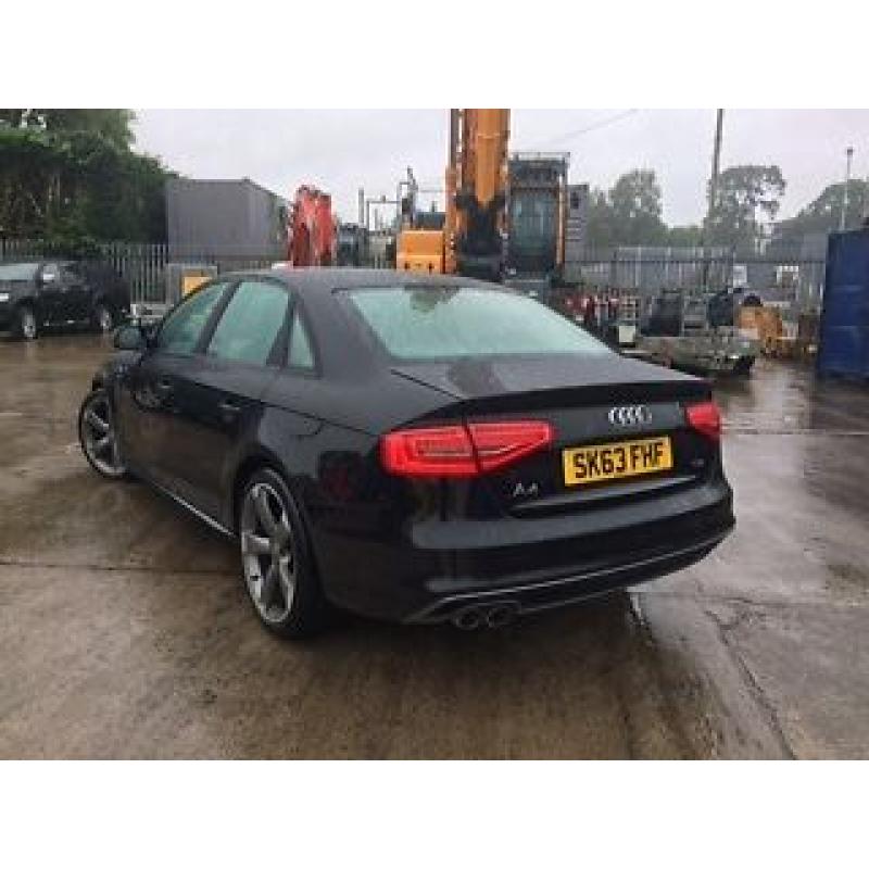 AUDI A4 2.0TDI 150 BLACK EDITION (19" WHEELS+1 YEAR MOT)