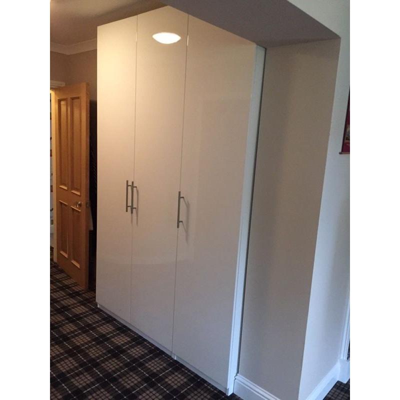 Wardrobe in like new condition