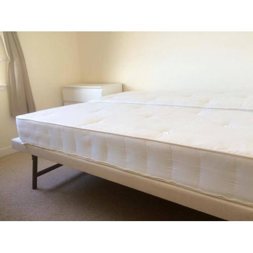 John Lewis Savoy Two Pocket Spring Trundle Guest Bed, Beige Single/Double very good condition